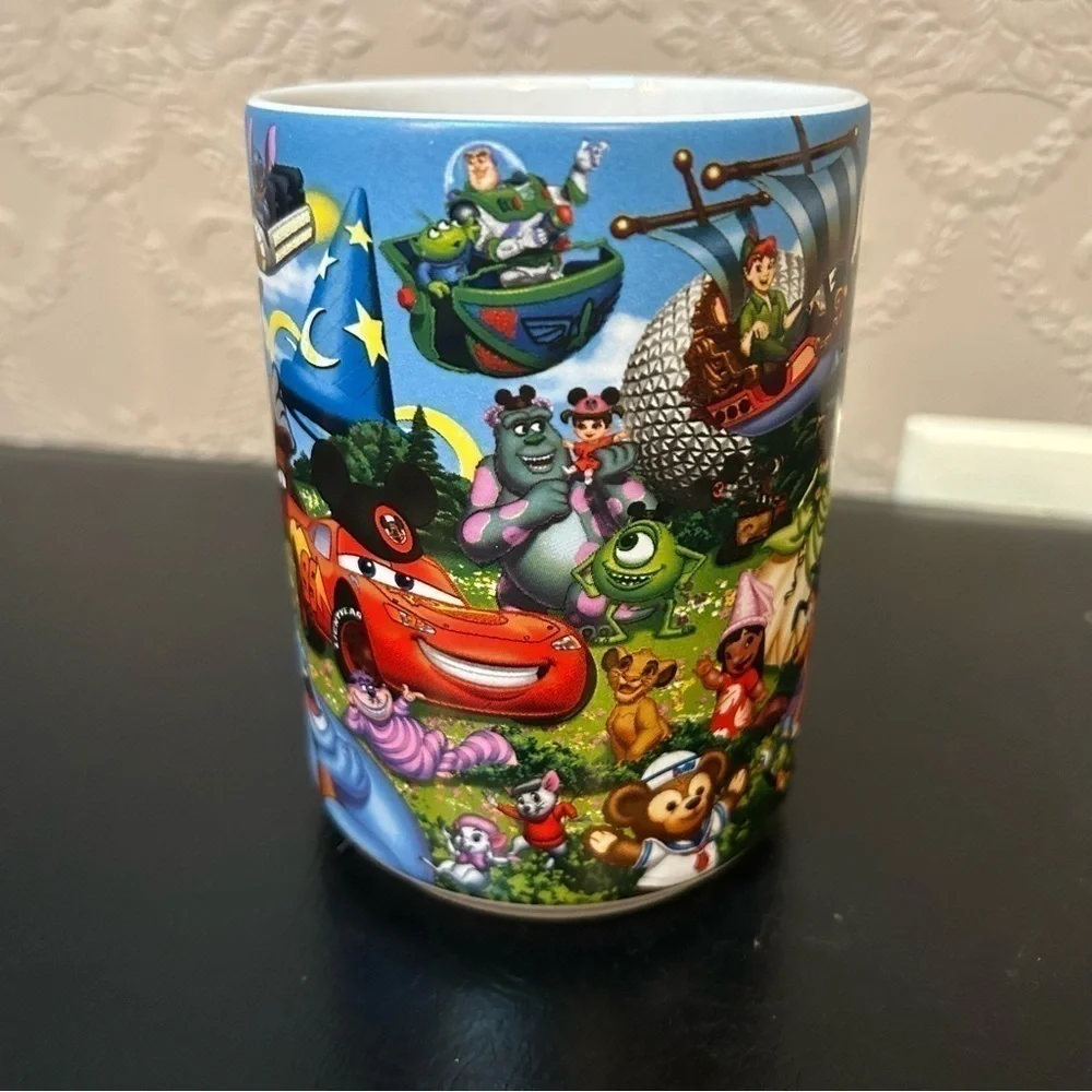 Walt Disney World Parks coffee mug Grandma great condition